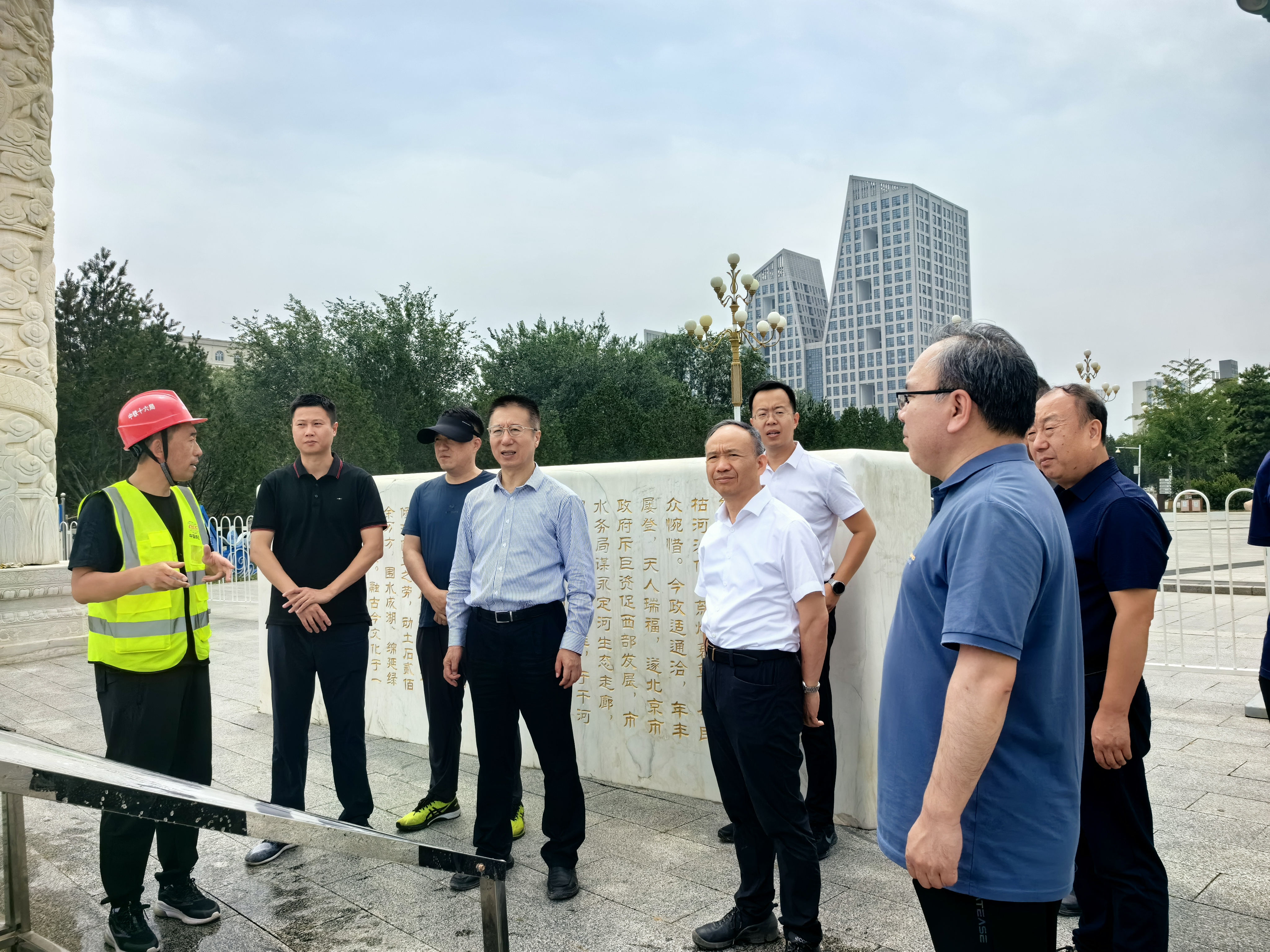 公司主要領導赴永定河山峽段綜合提升及“五湖一線”水毀修復工程開展防汛安全檢查